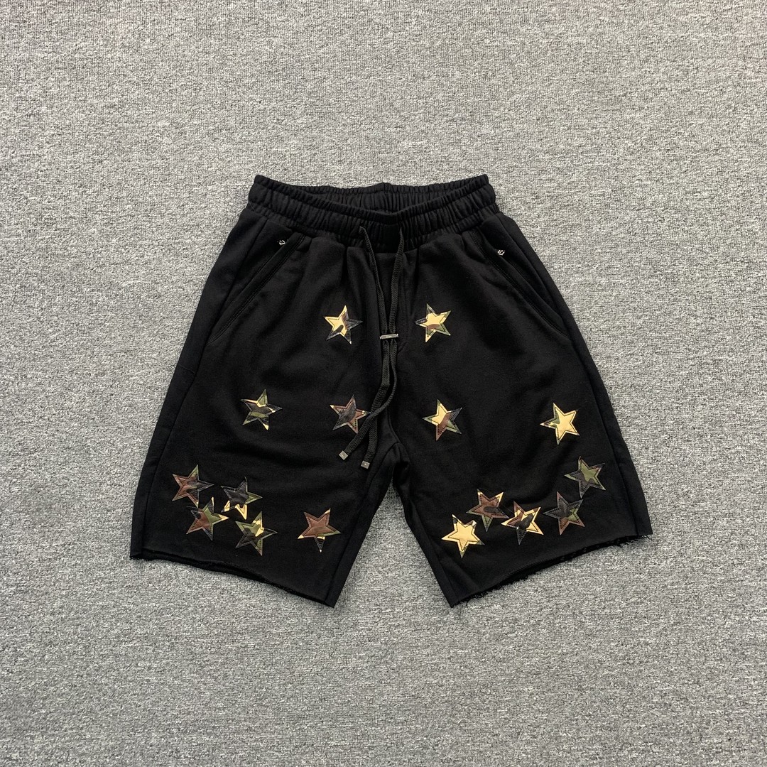 81_135 AMIRI Shorts