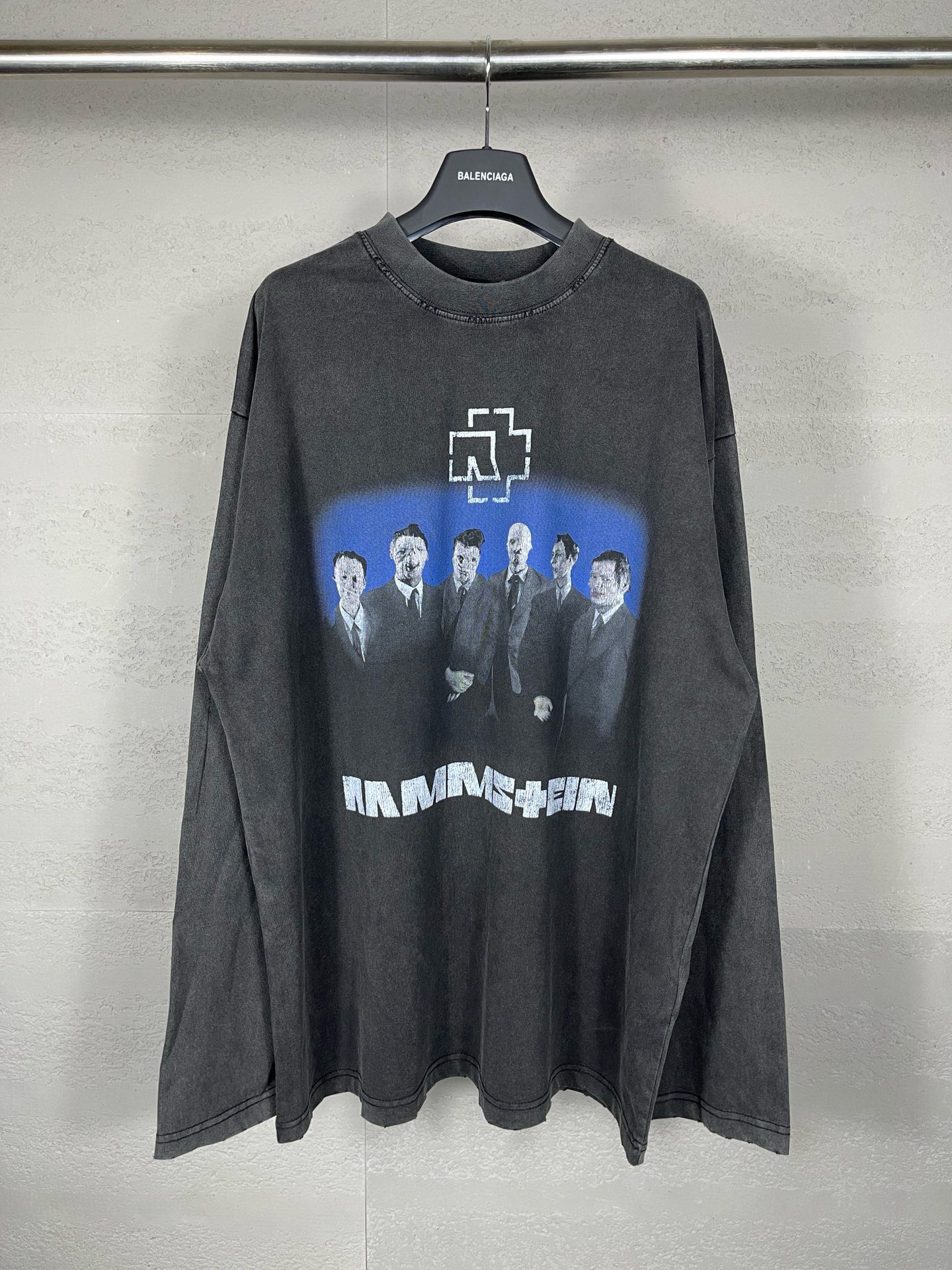 69_Balenciaga Crewneck
