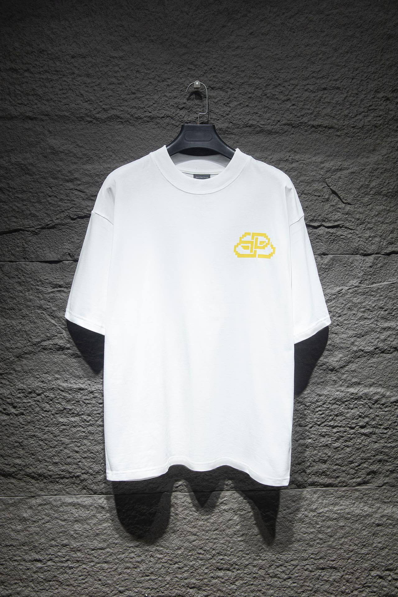 8_Balenciaga T-shirt