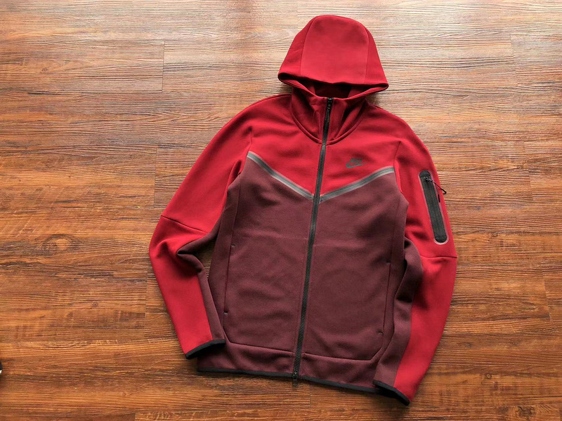 21_Nike Tracksuit