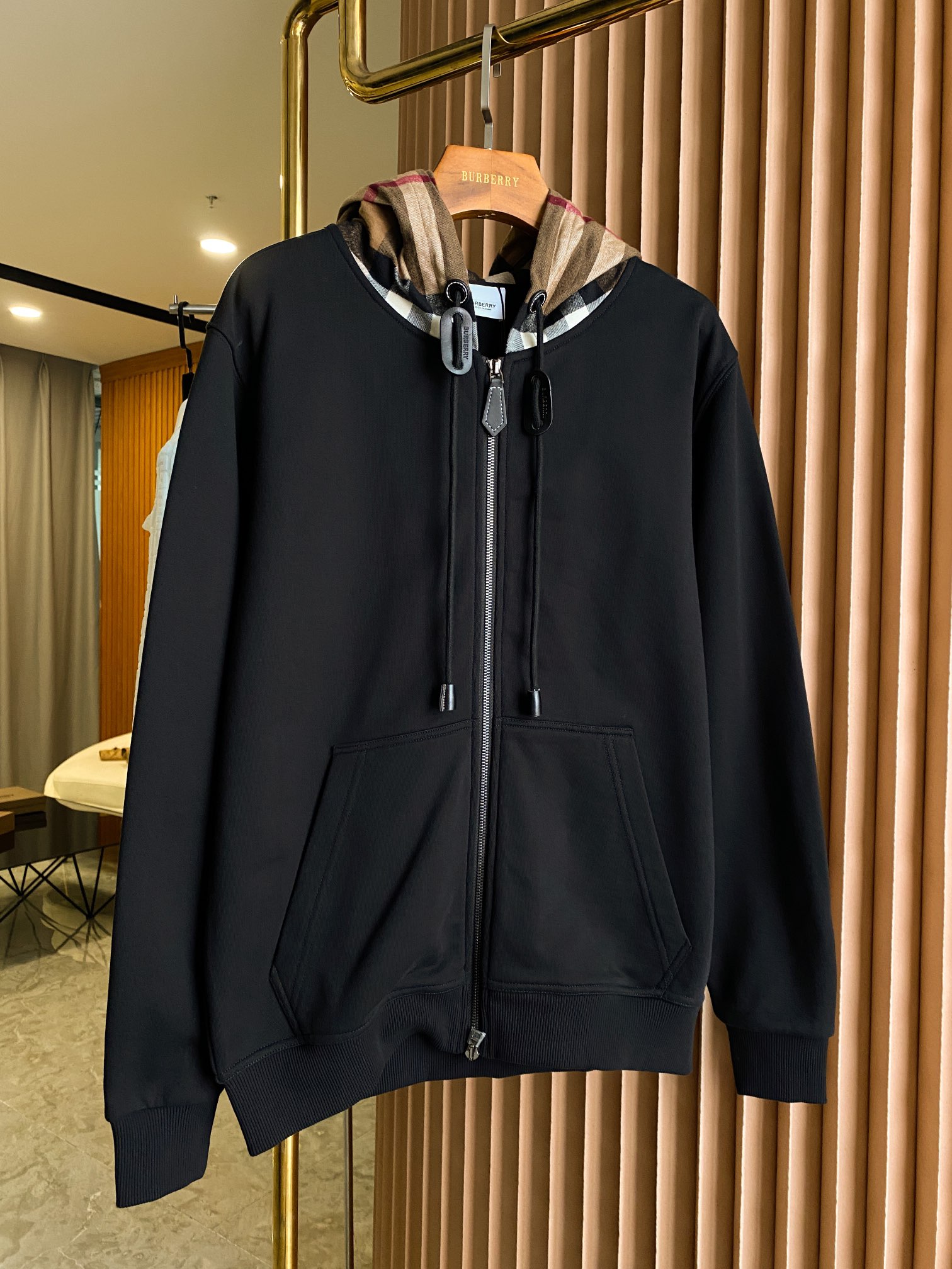 18_Burberry Jacket