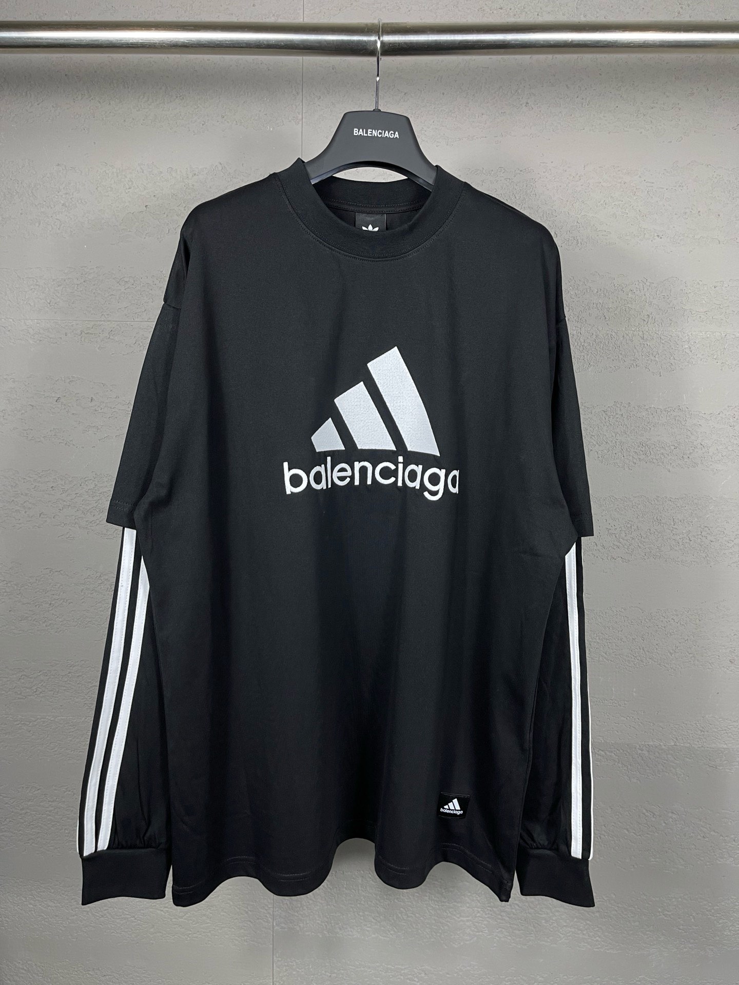 82_Balenciaga Crewneck