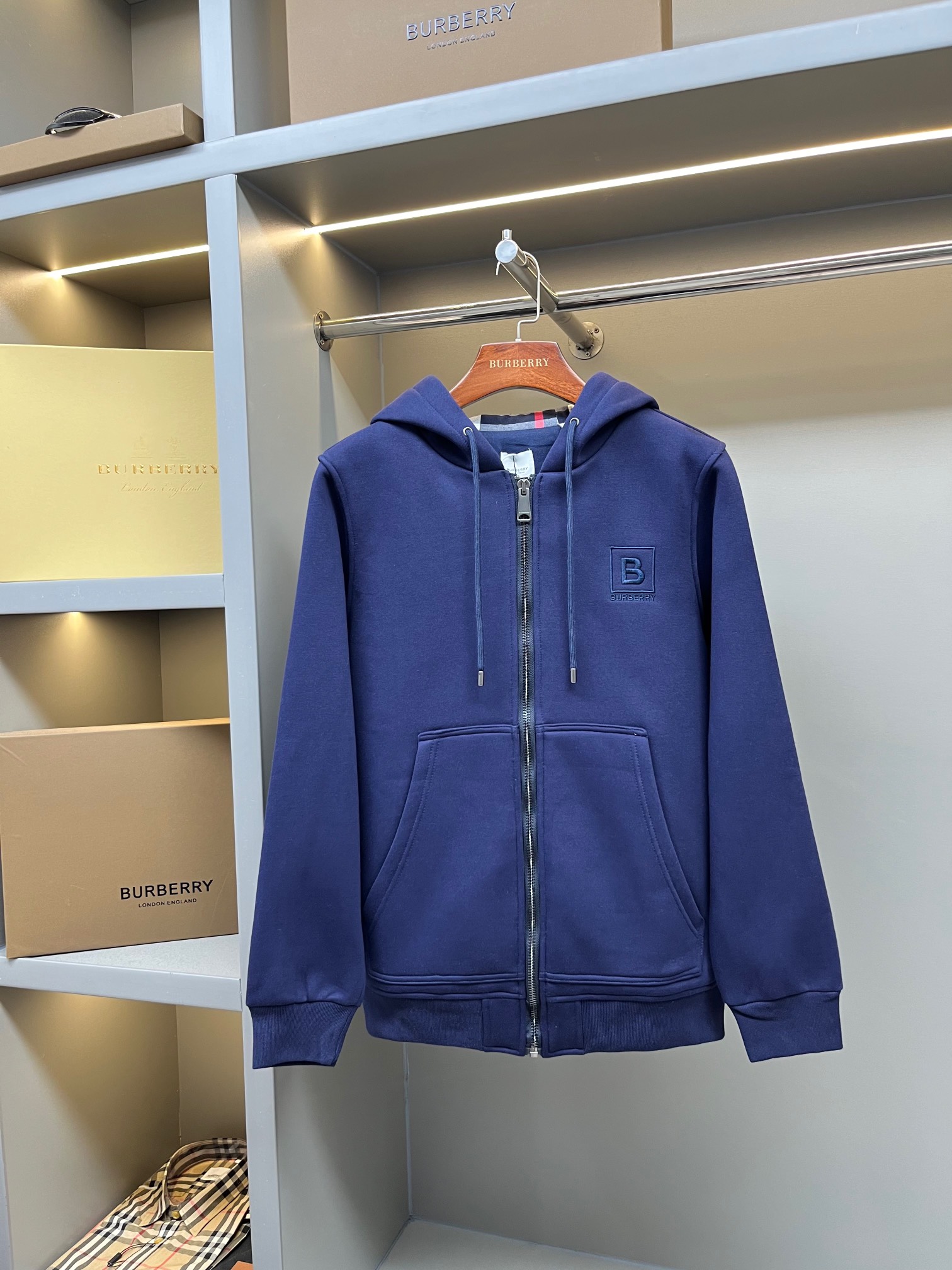 20_Burberry Jacket