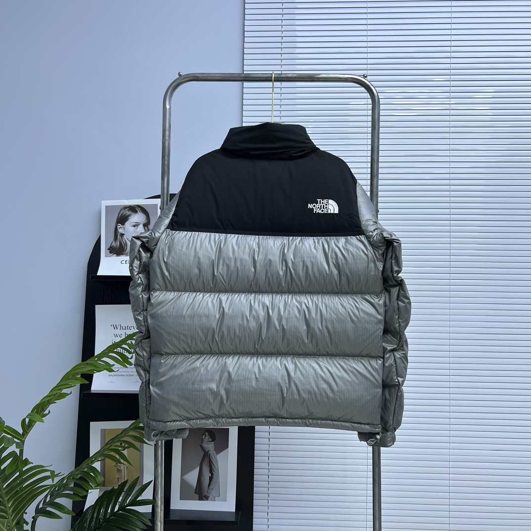 62_The North Face Down Jacket