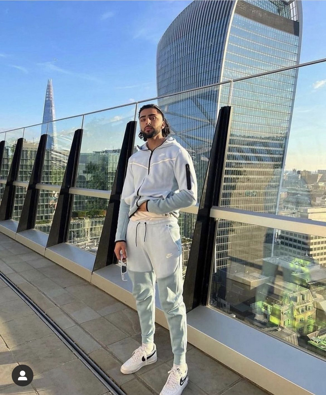23_Nike Tracksuit