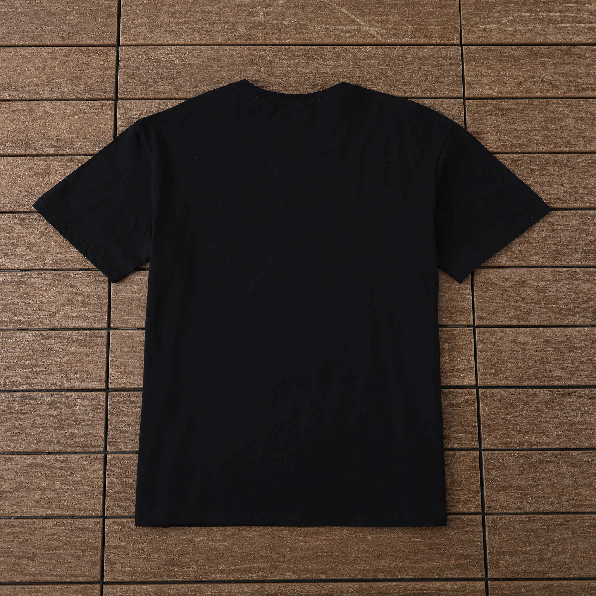 32_118 SUPREME T-shirt
