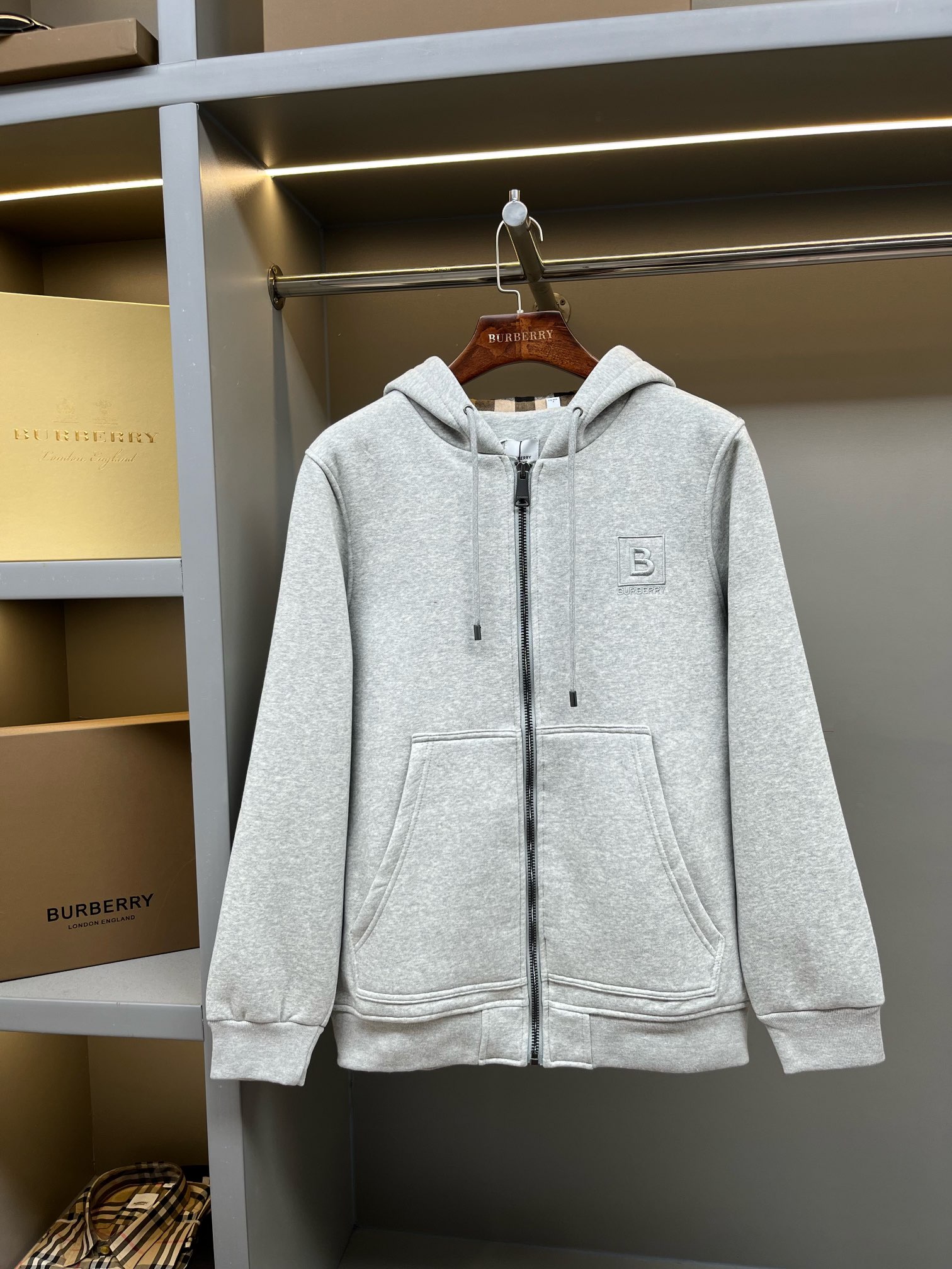 19_Burberry Jacket