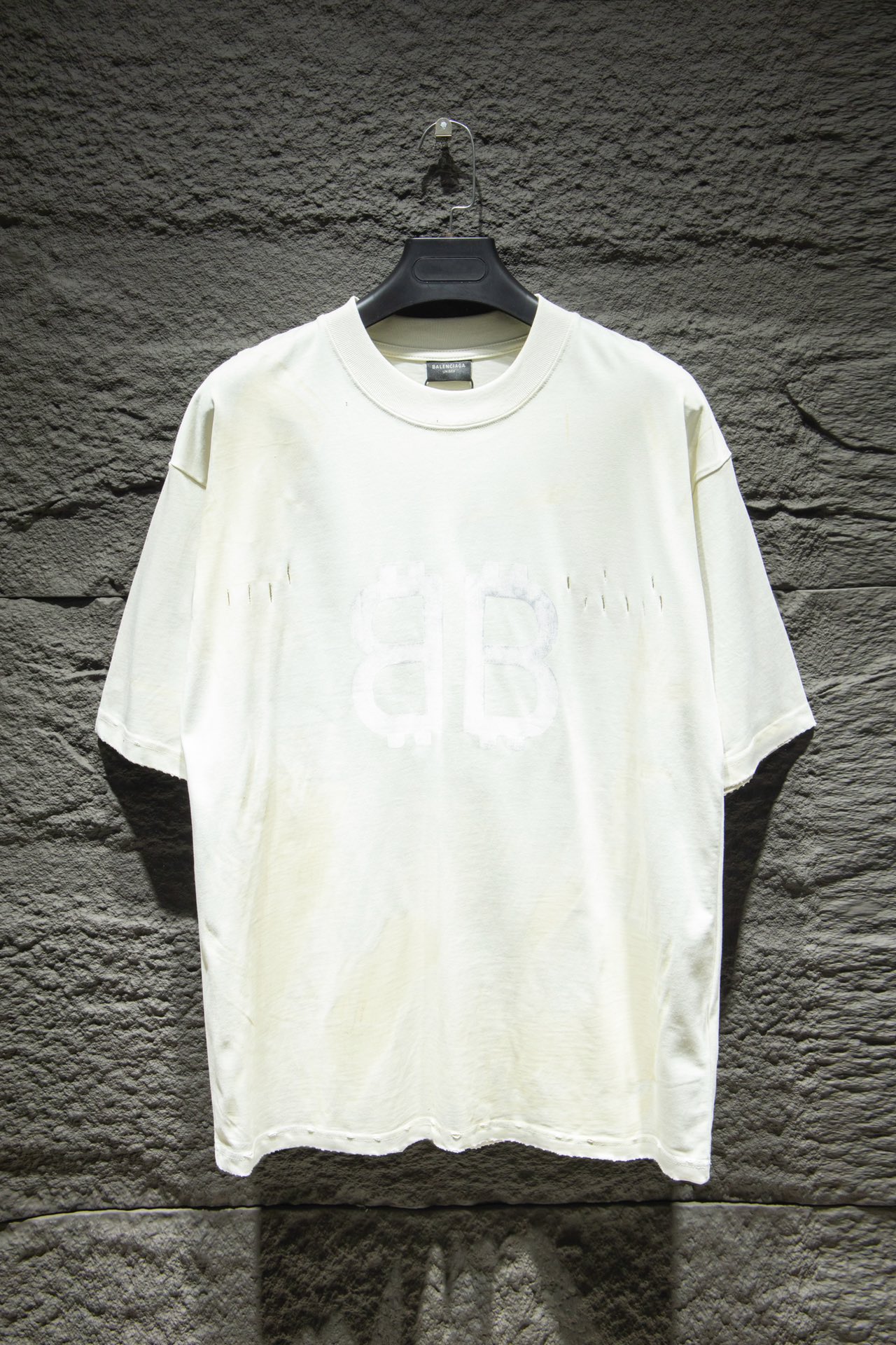 81_Balenciaga T-shirt
