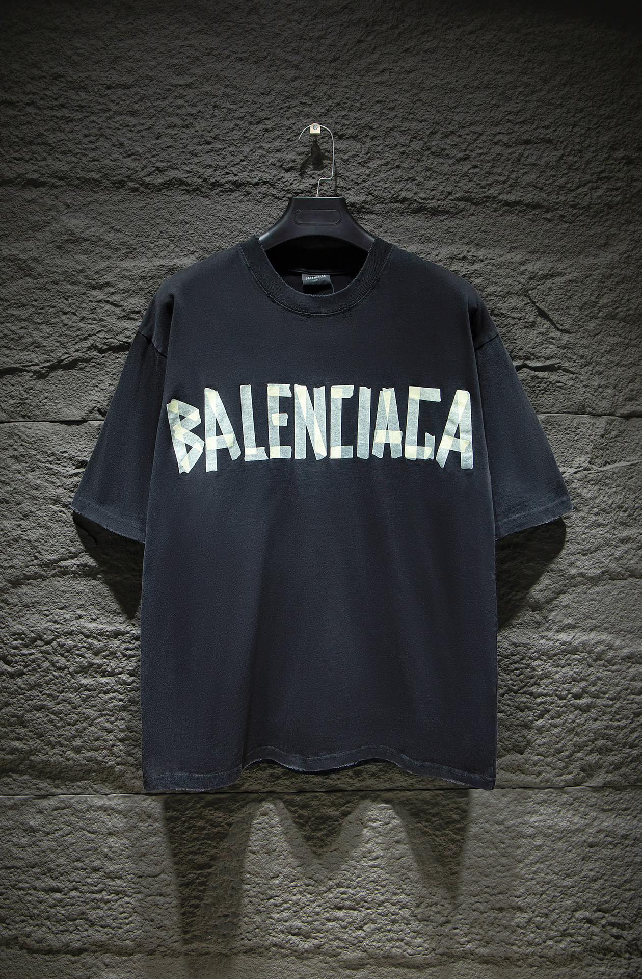 13_Balenciaga T-shirt