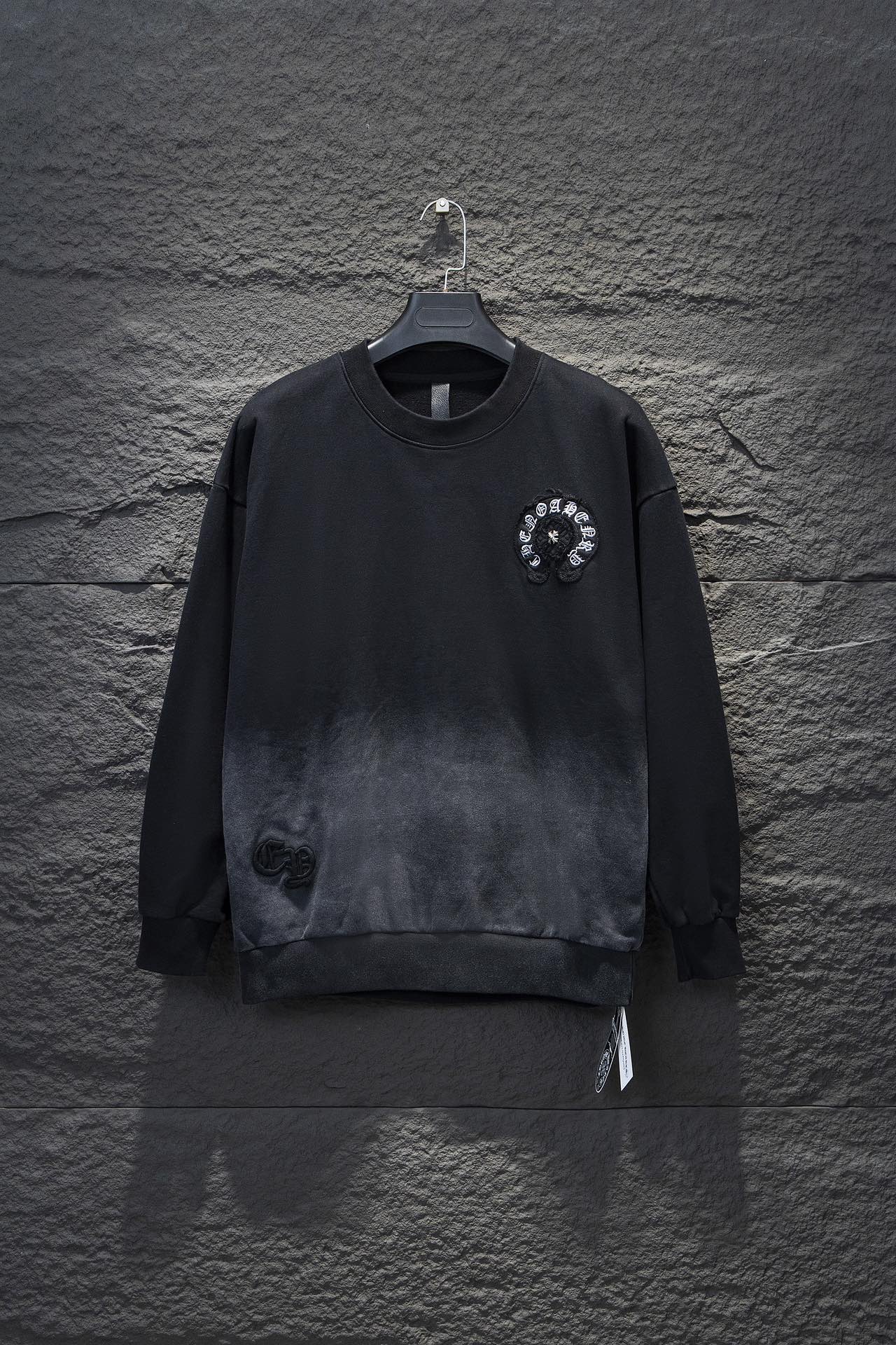 90_Chrome Heart Crewneck