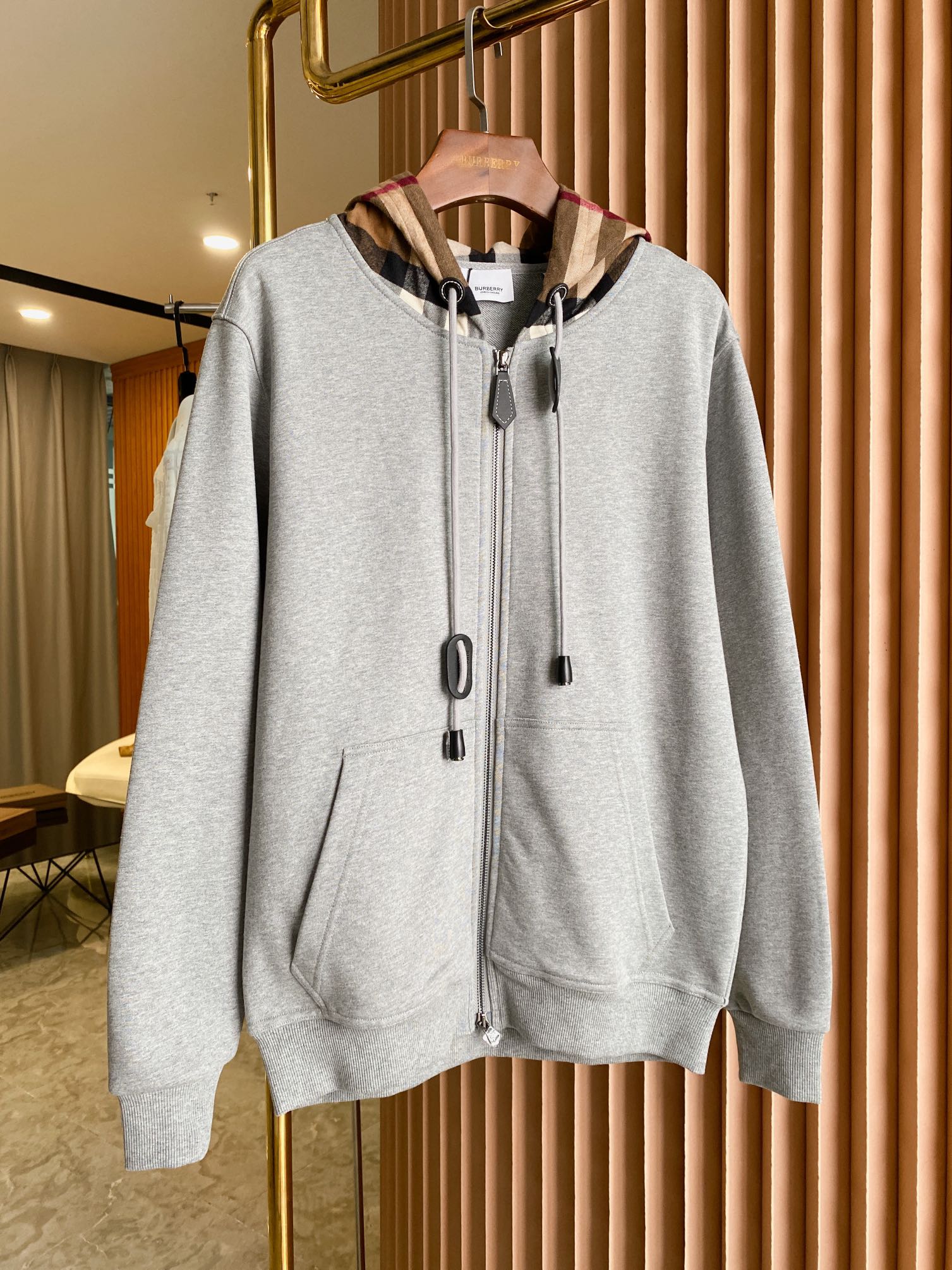 16_Burberry Jacket