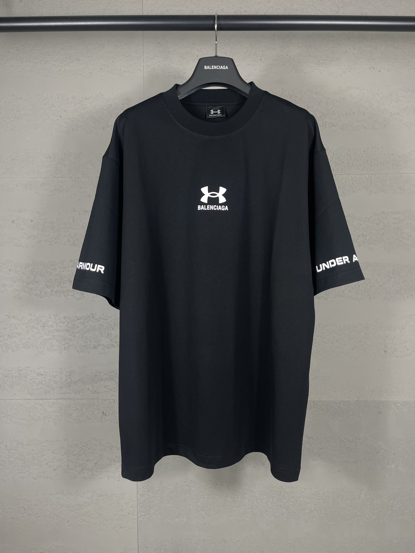 25_Balenciaga T-shirt