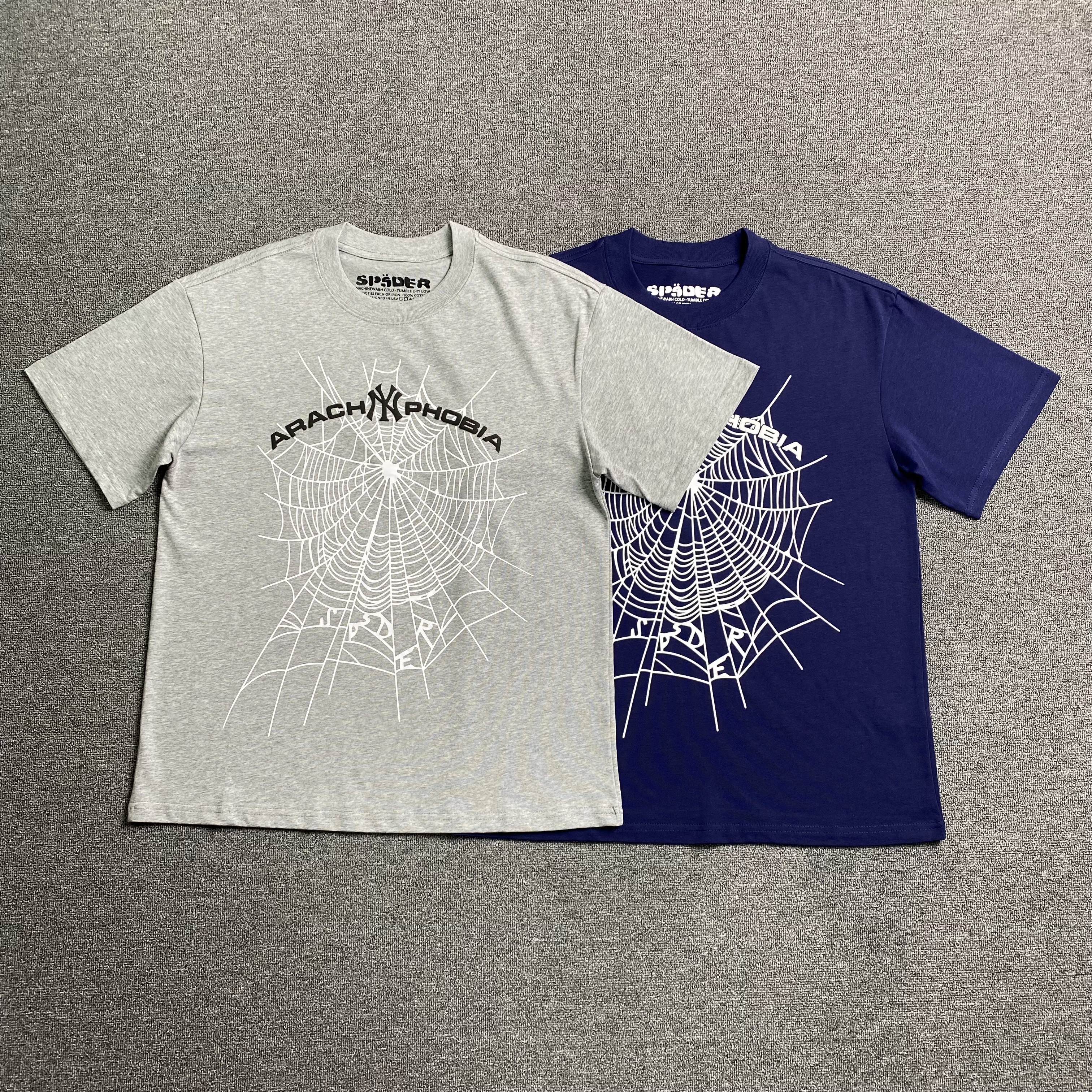 32_107 Spider T-shirt