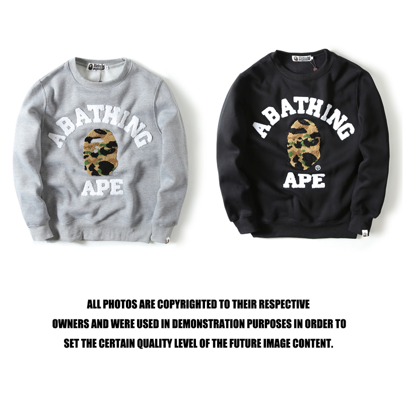 22_73 Bape Crewneck