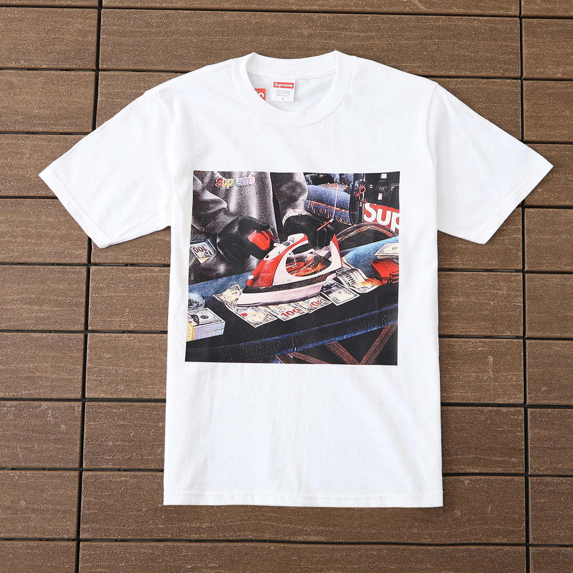 38_118 SUPREME T-shirt