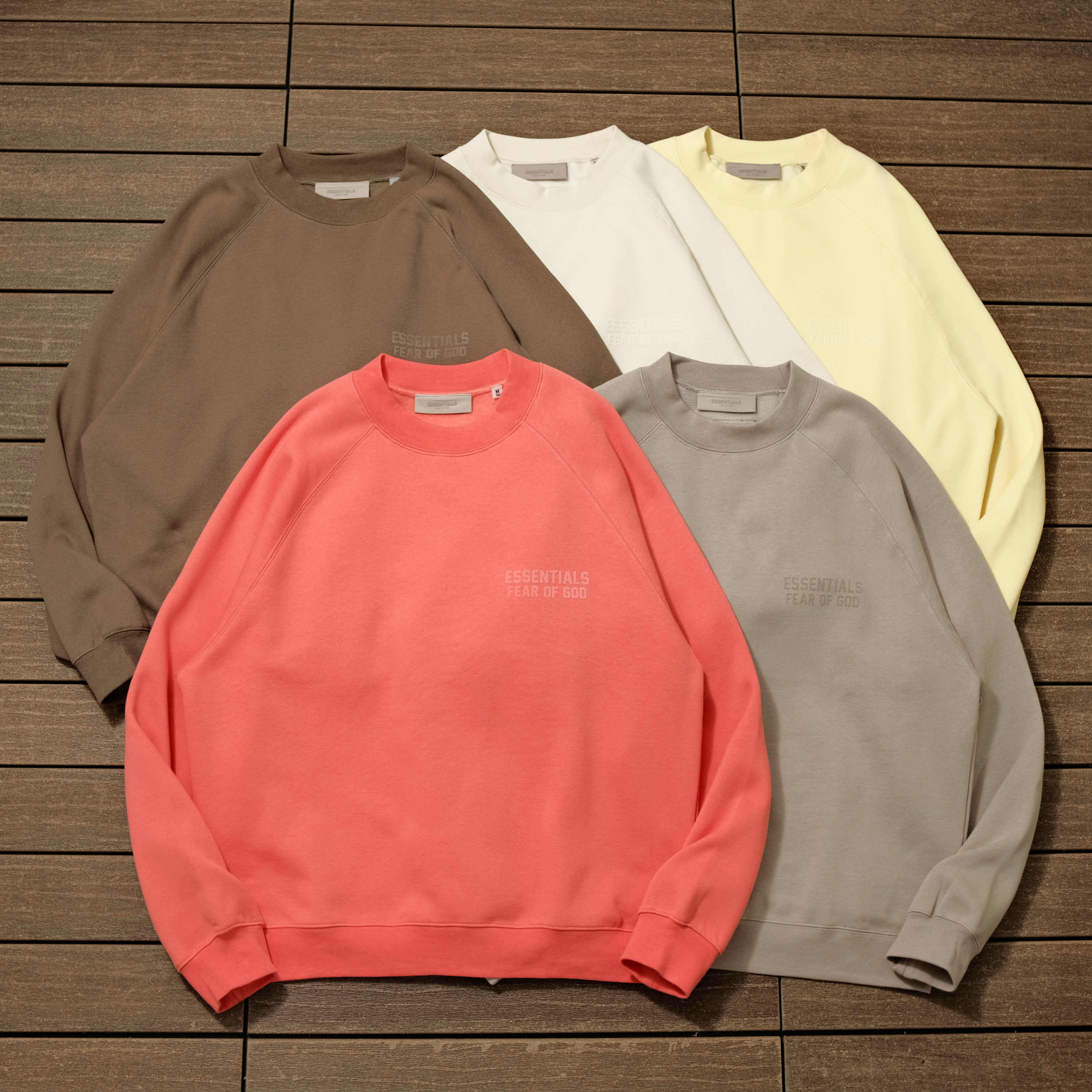 31_118 FEAR OF GOD Crewneck