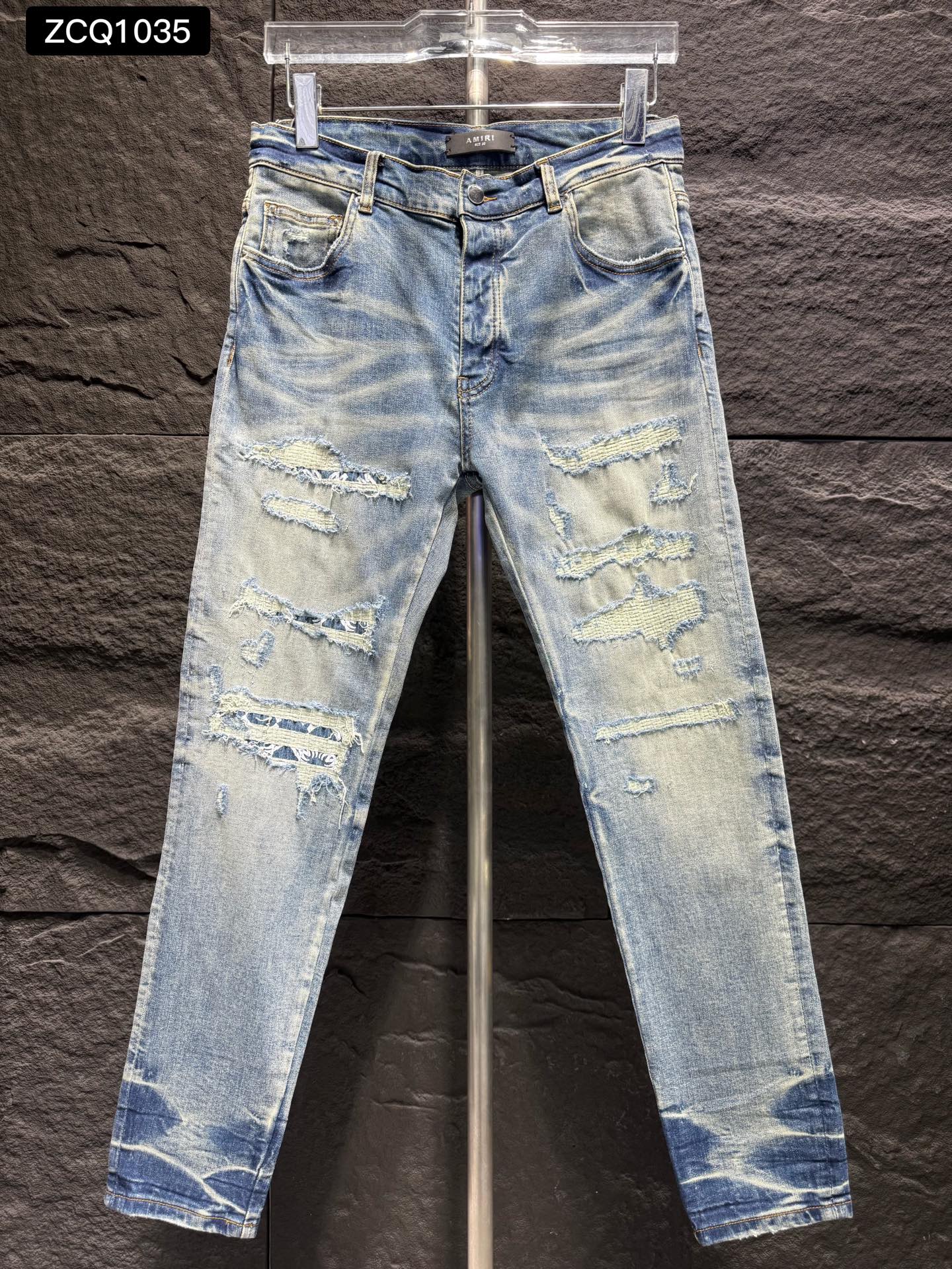 90_Amiri Jeans