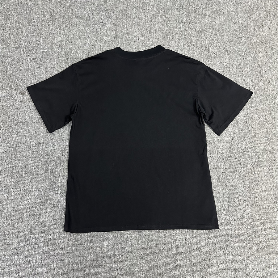 28_Broken Planet T-shirt