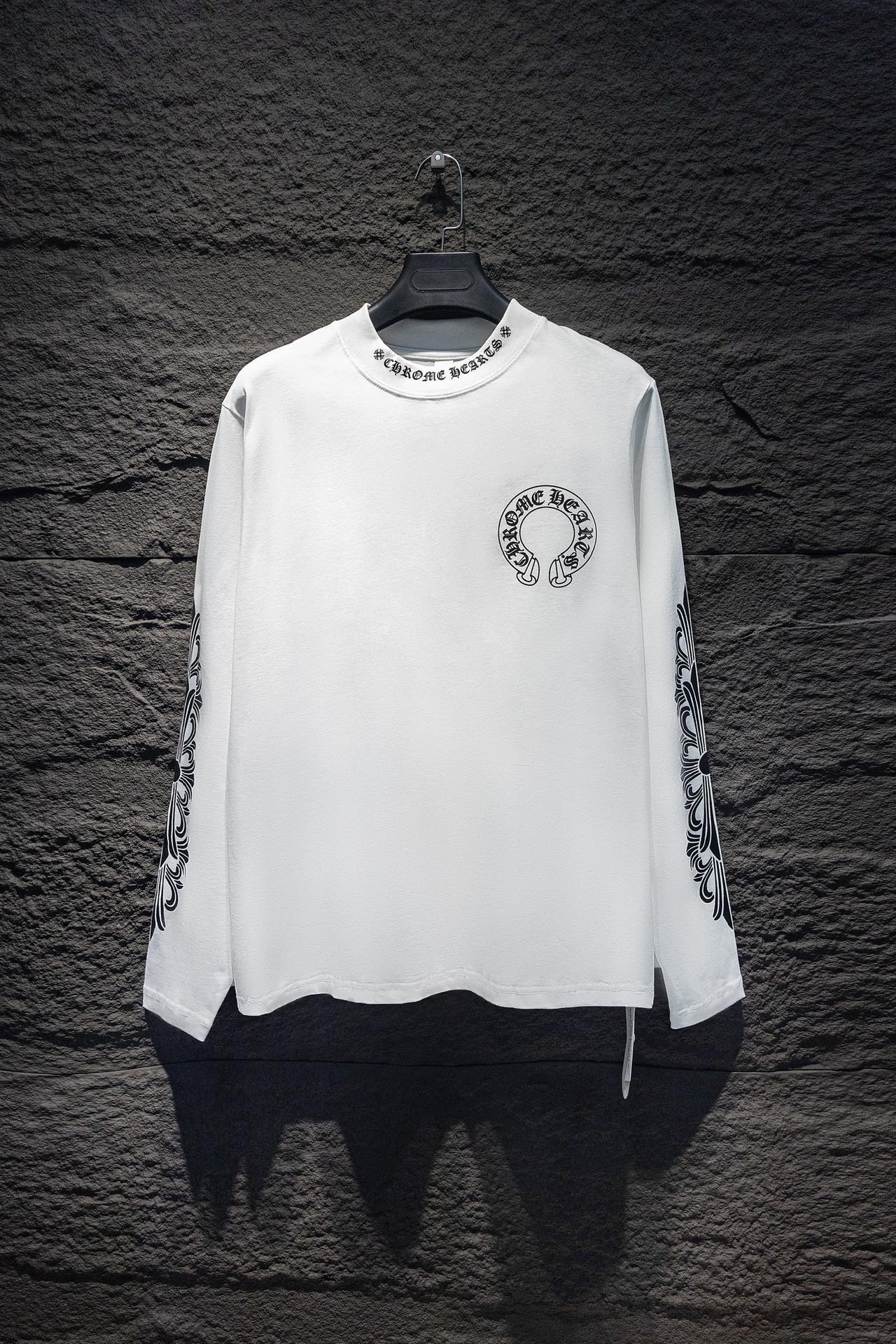 88_Chrome Heart Crewneck