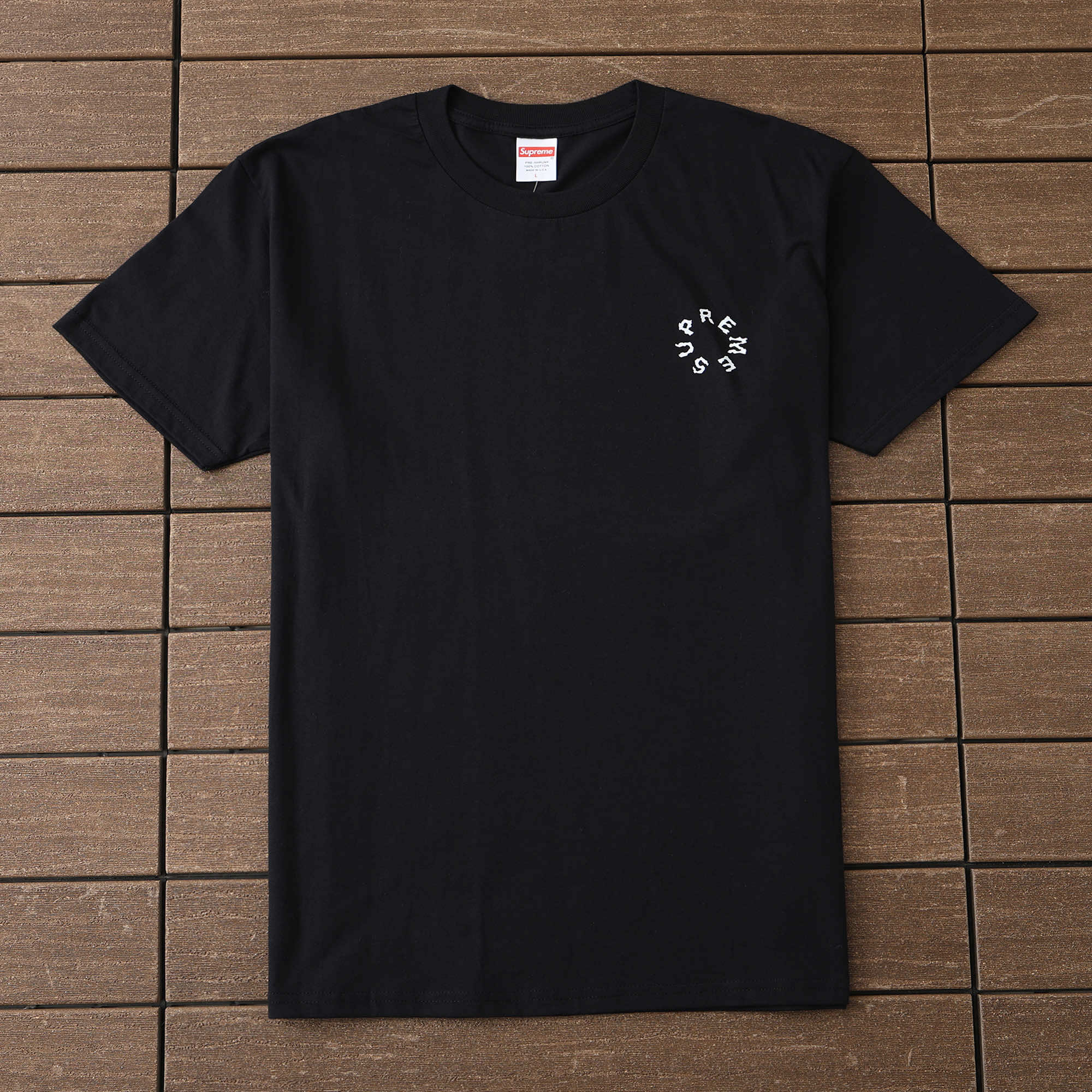 61_118 SUPREME T-shirt