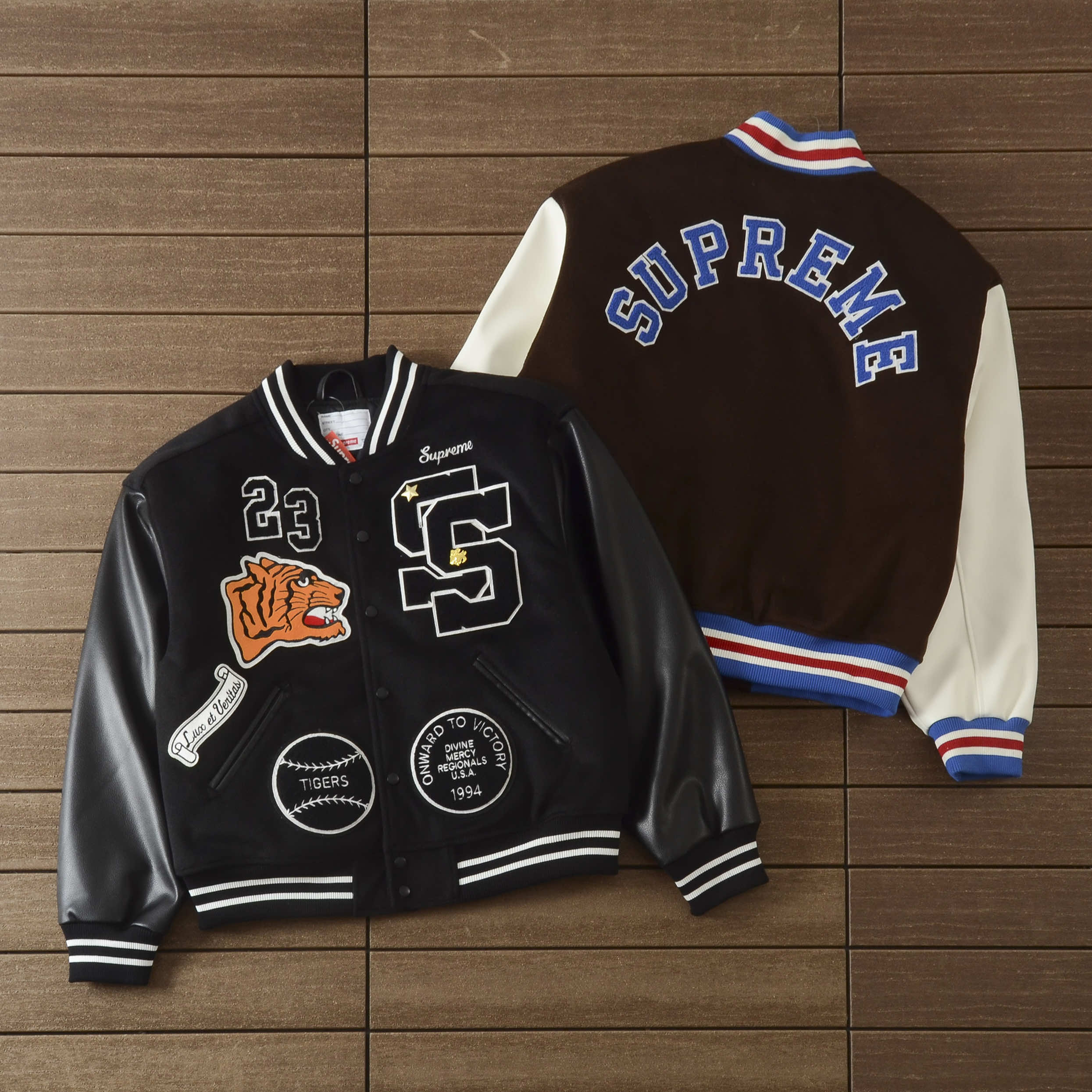 74_318 SUPREME JACKET