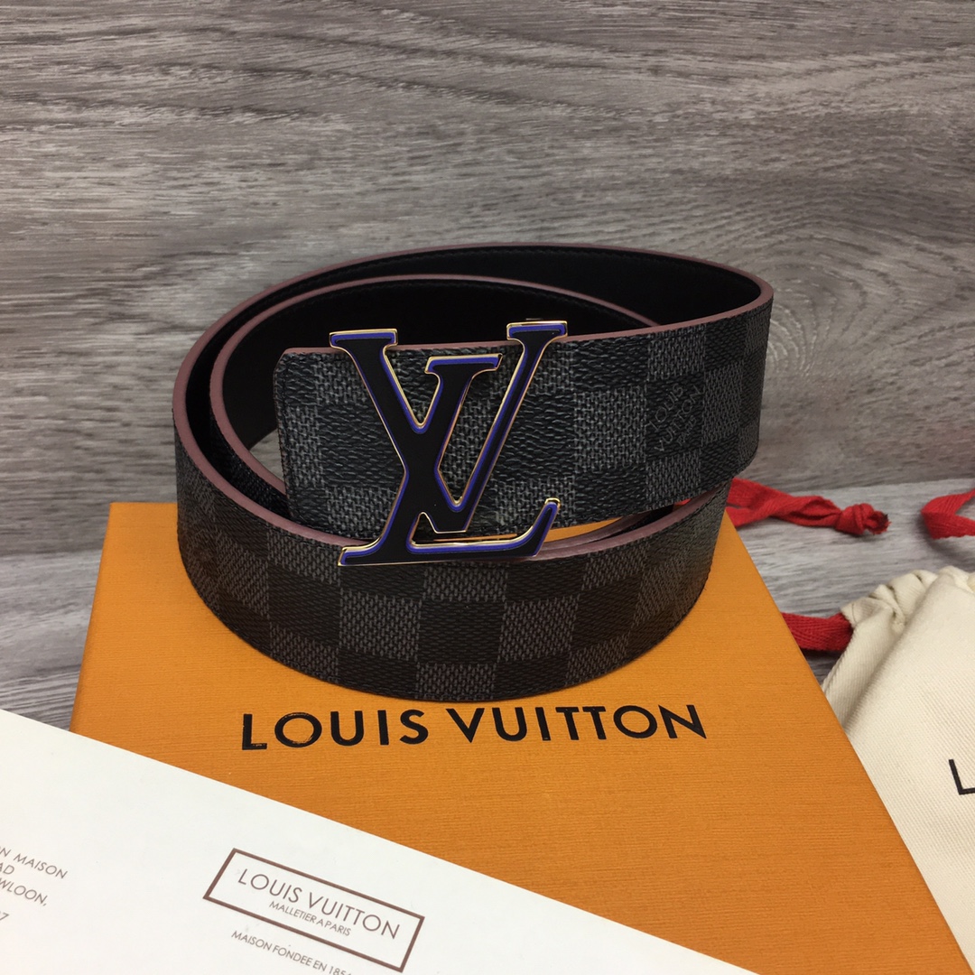 71_Louis Vuitton Belt