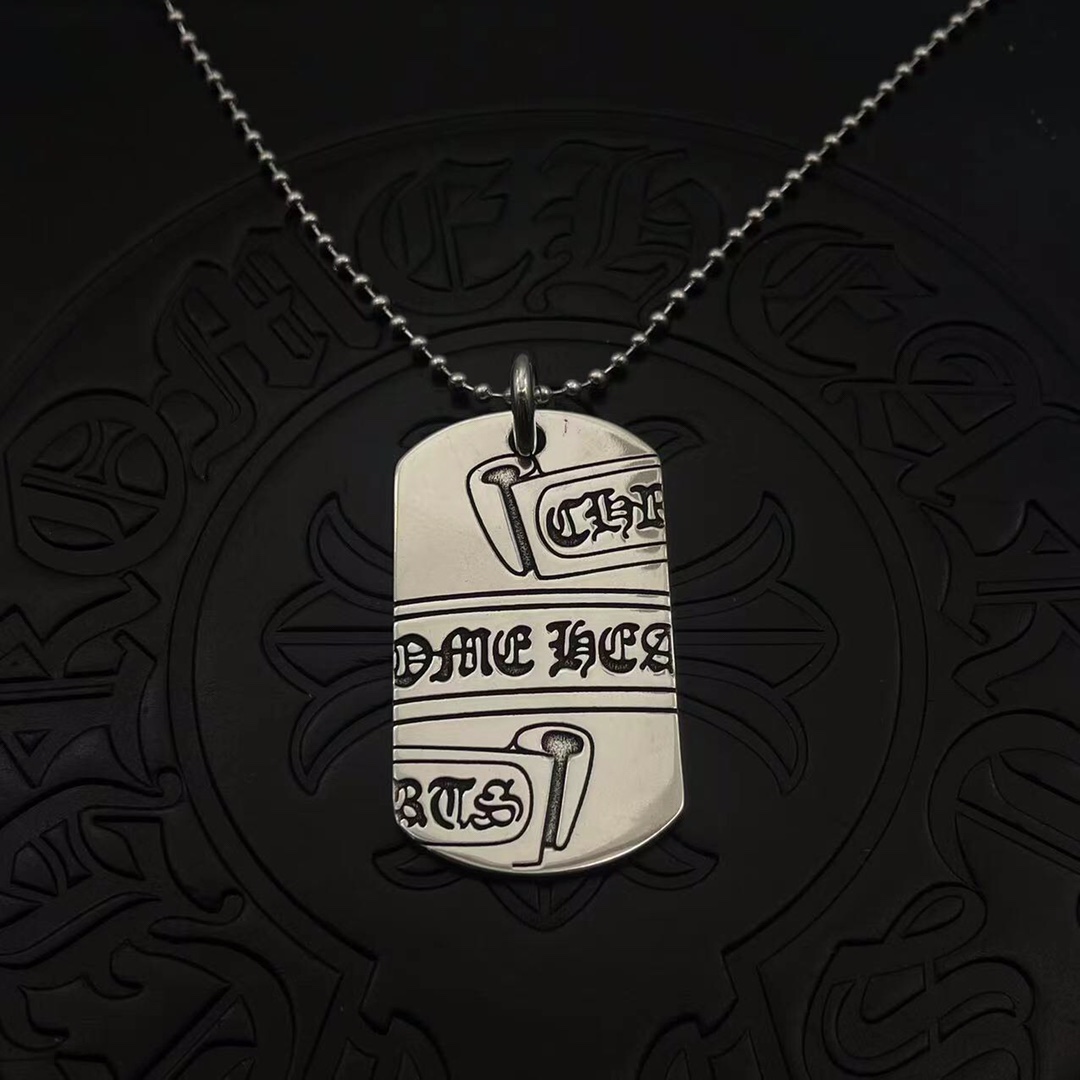 16_Chrome Heart Necklace