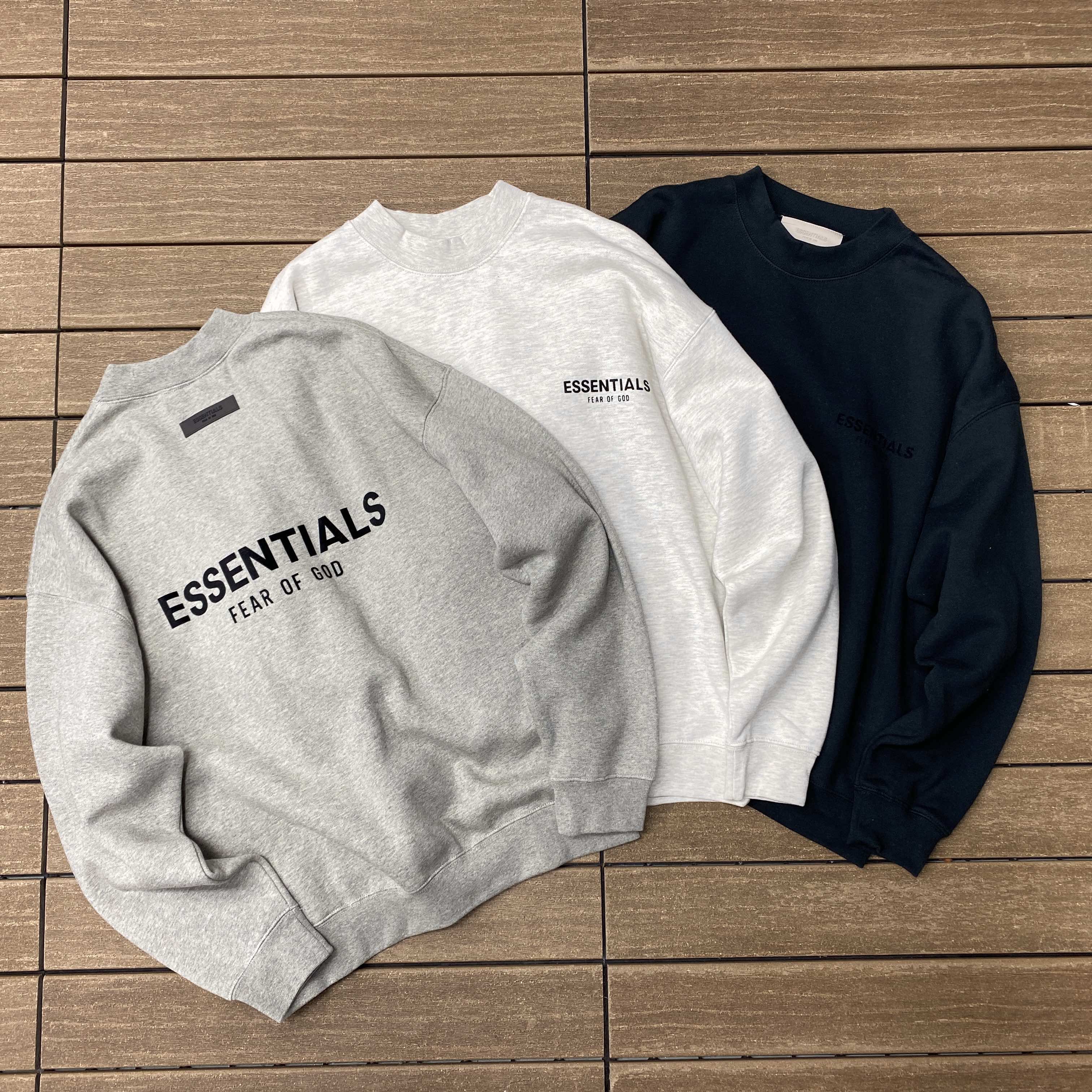74_118 FEAR OF GOD Crewneck