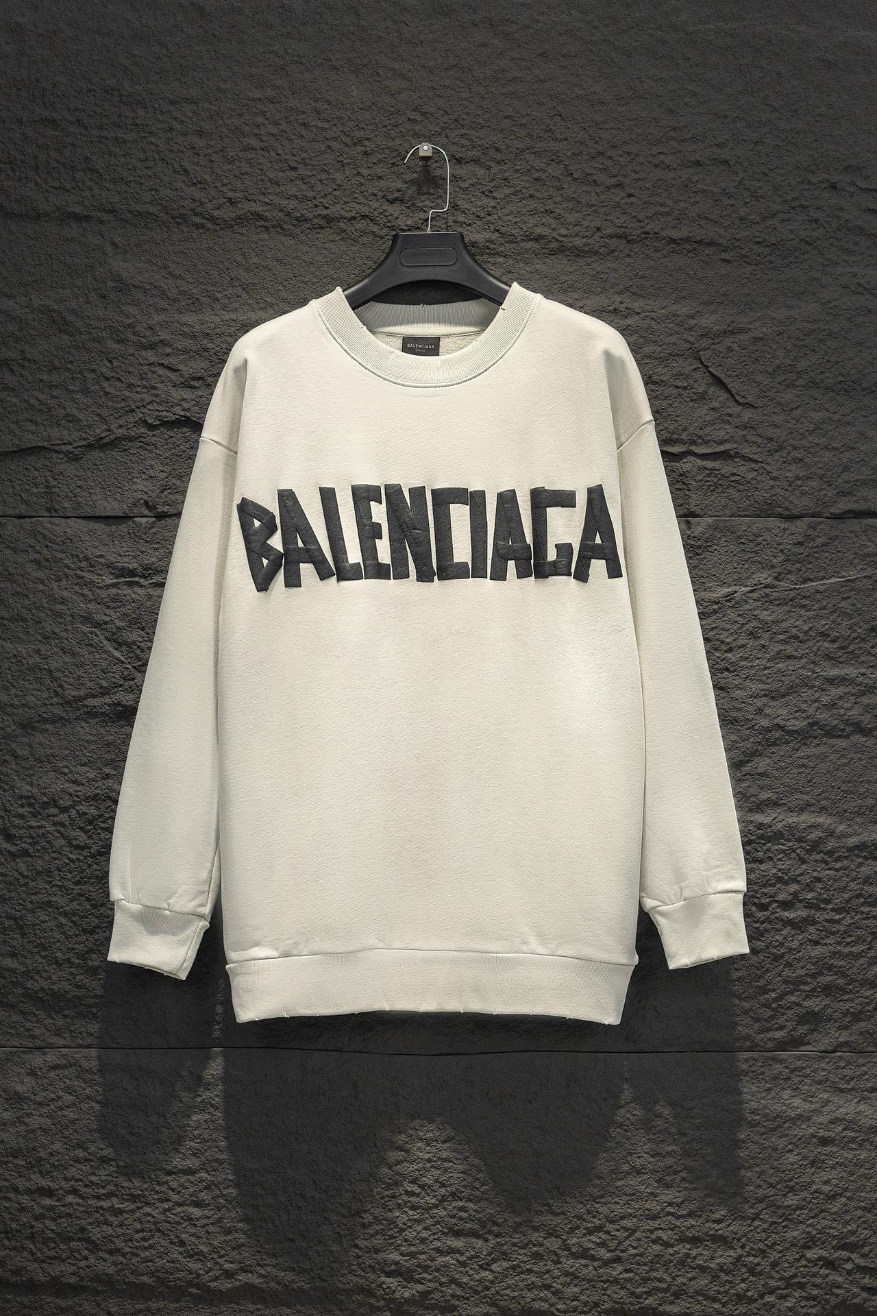 52_Balenciaga Crewneck