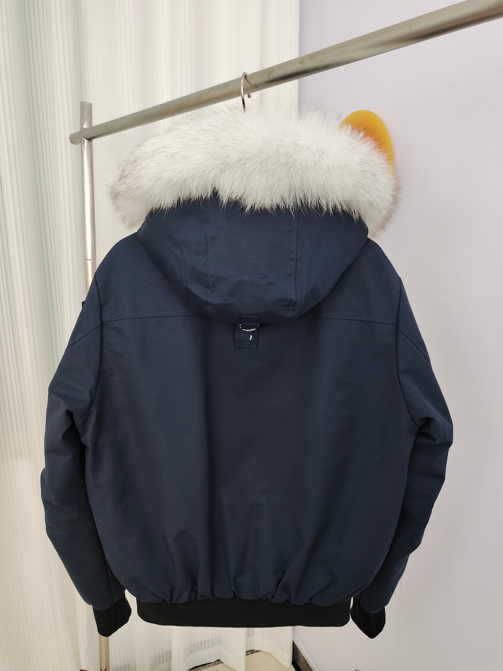 59_MOOSE KNUCKLES Down Jacket