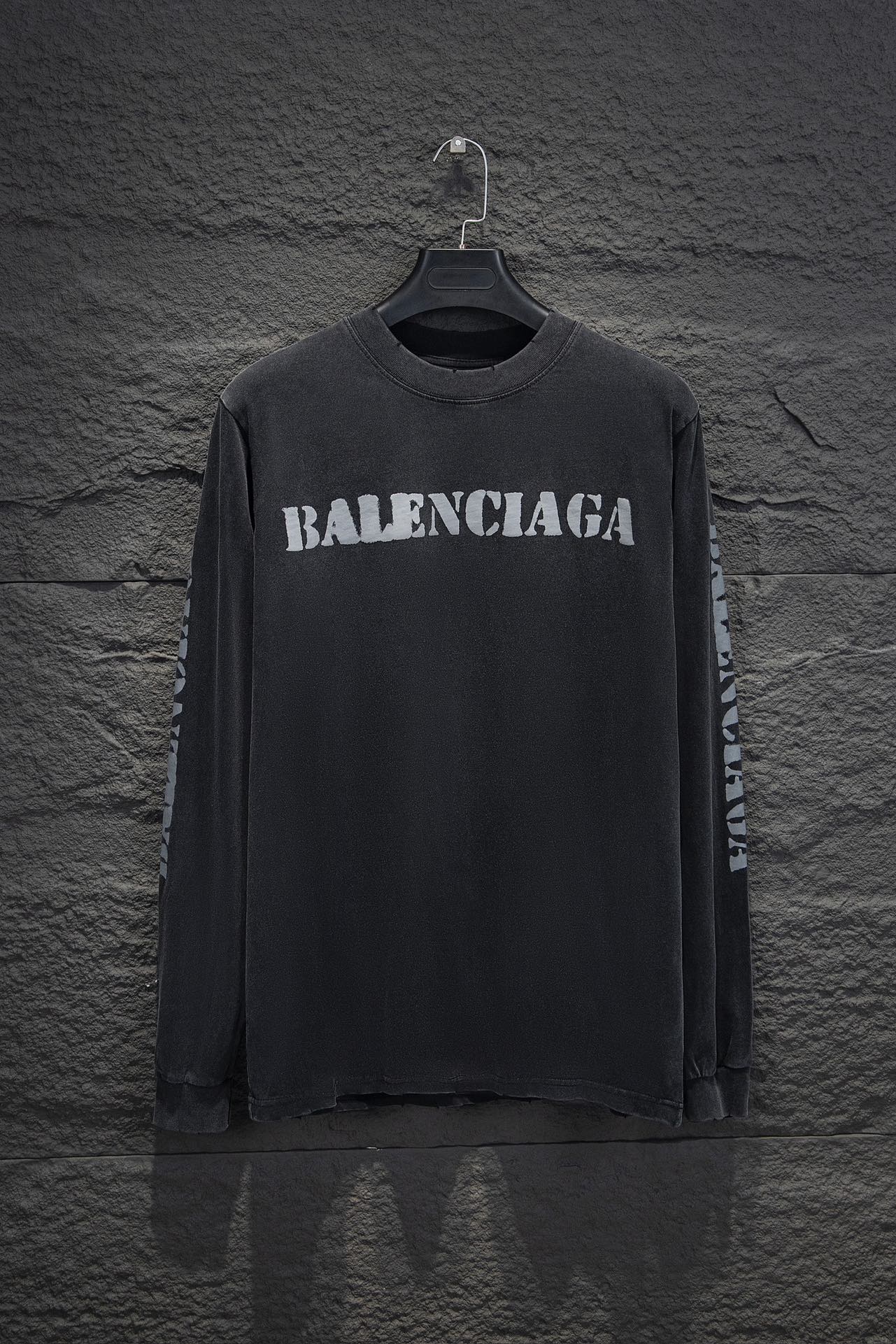 64_Balenciaga Crewneck