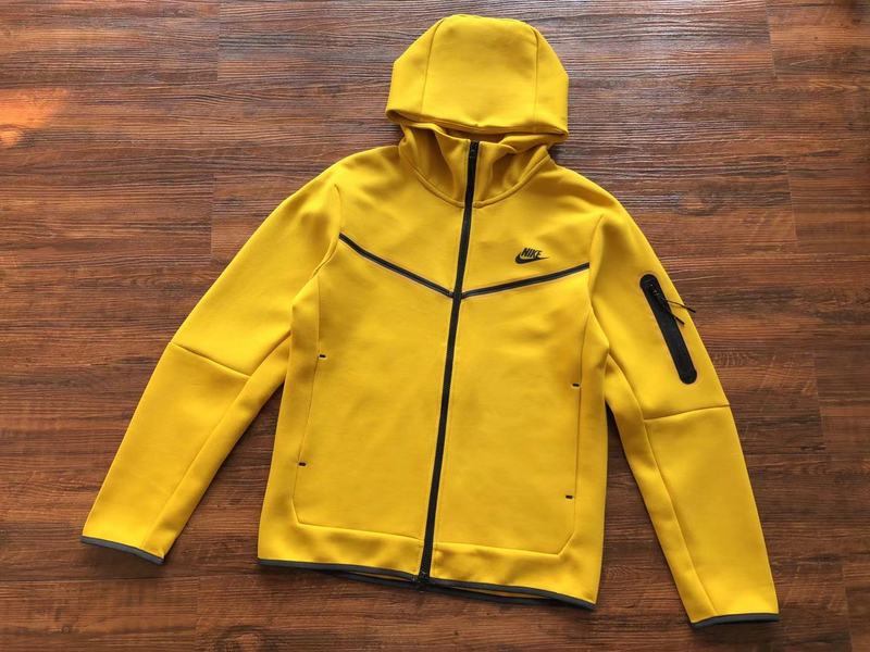45_Nike Tracksuit