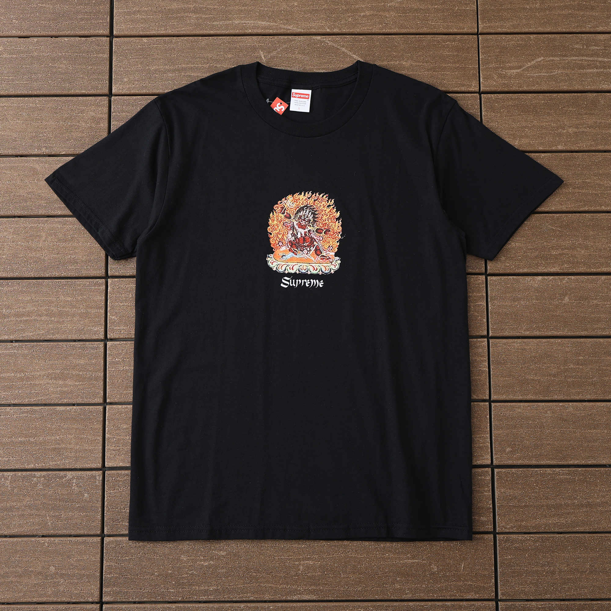 52_118 SUPREME T-shirt
