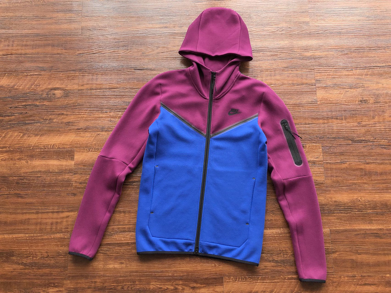 26_Nike Tracksuit