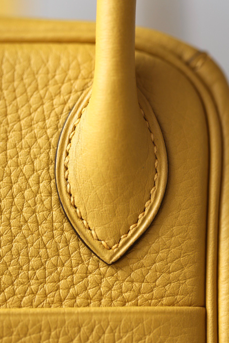 Hermes Lindy 19-26