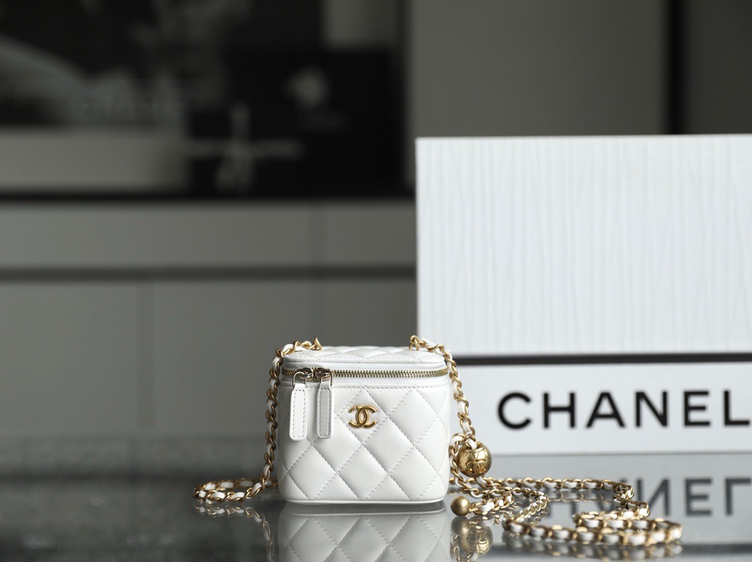 Chanel white small box bag with adjustable chain and small gold balls SIZE:11*8.5*7cm
