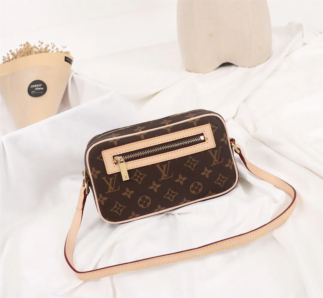 L hot sale Pochette Cite Monogram Canvas Handbag