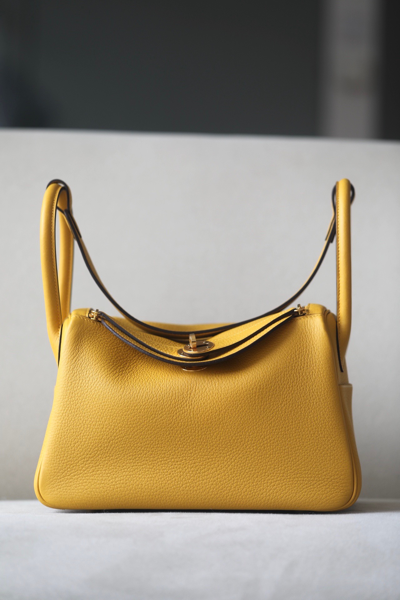 Hermes Lindy 19-26