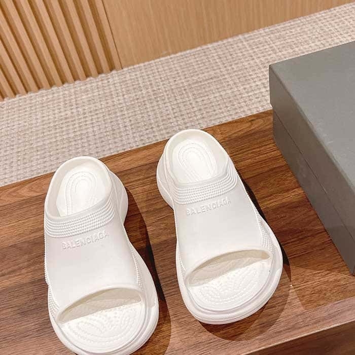 Wmns BLCG x Crocs Mule