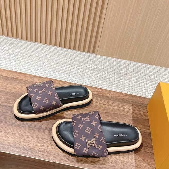 Wmns Pool Pillow Flat Comfort Mule
