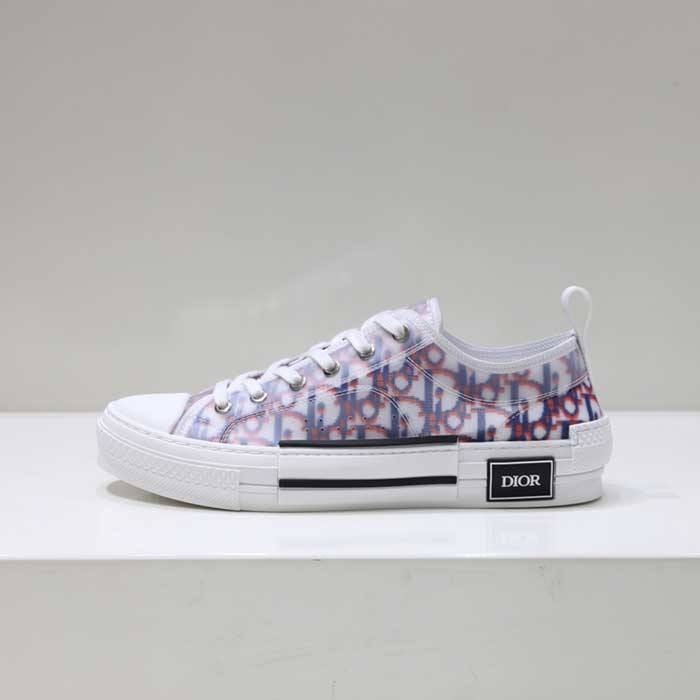 B23 Low Top Sneaker