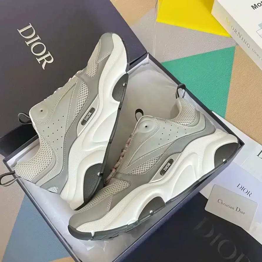 B22 SNEAKER