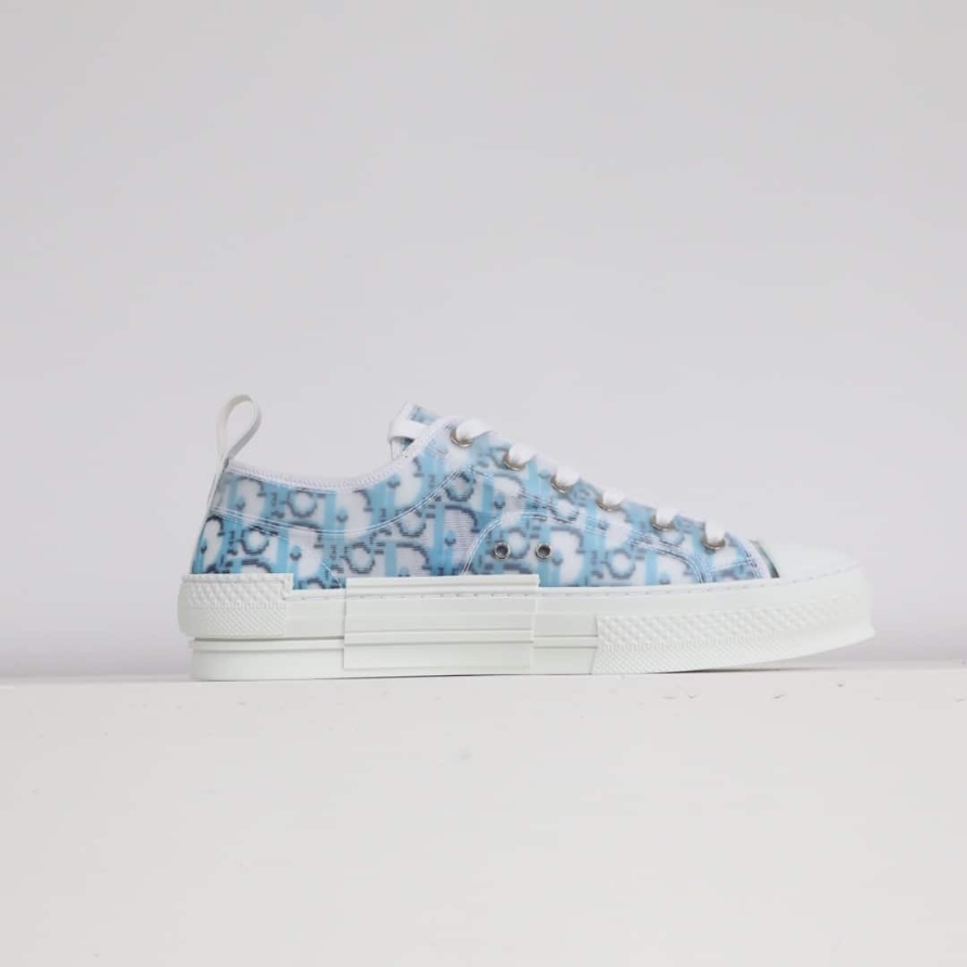 B23 Low Top Sneaker
