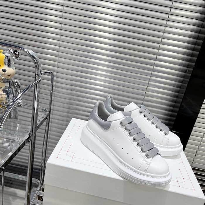 Oversized Sneaker
