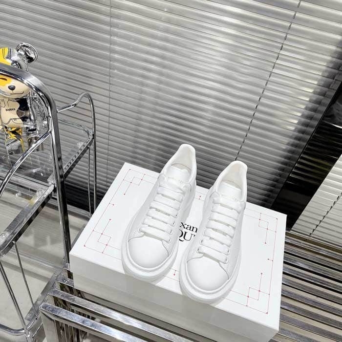Oversized Sneaker