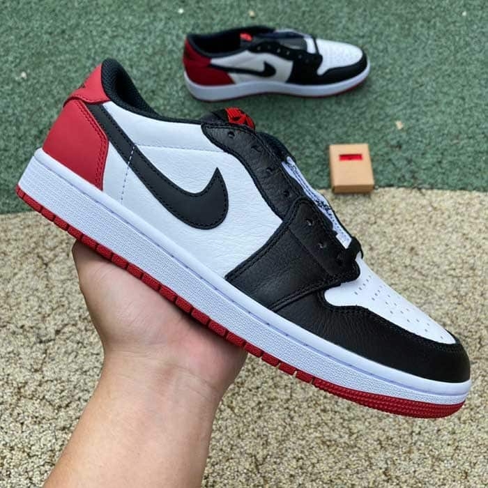 JORDAN 1 RETRO LOW OG ' BLACK TOE '