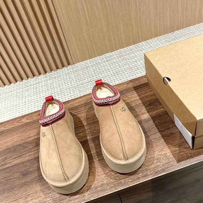 WOMEN ' S U*G TAZZ SLIPPER ' CHESTNUT '