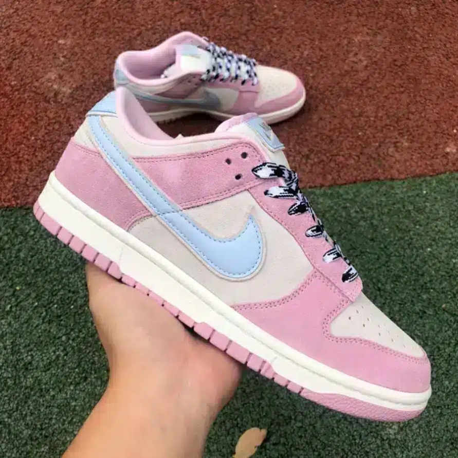 DUNK LOW ' PINK SUEDE '