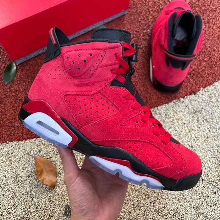 JORDAN 6 RETRO ' TORO BRAVO '