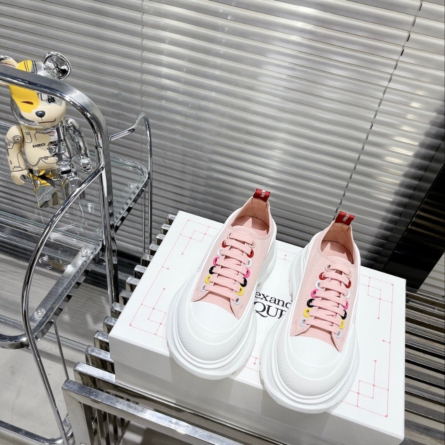 Tread Slick Sneaker
